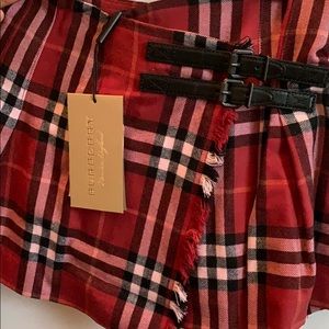 Burberry skirt